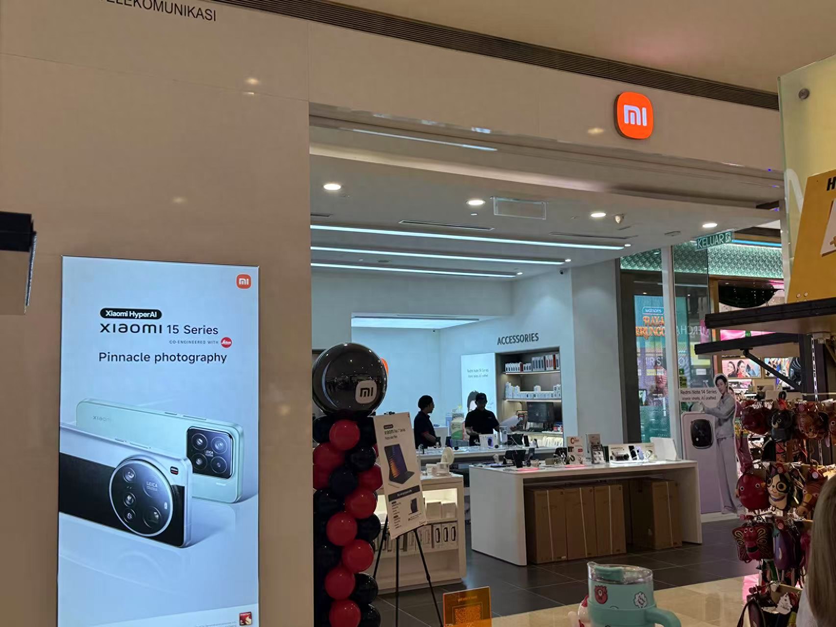 中国电视零售端形成“拉锯战” 线上渠道价格驱动暂时称王 中国电视零售端形成“拉锯战” 线上渠道价格驱动暂时称王