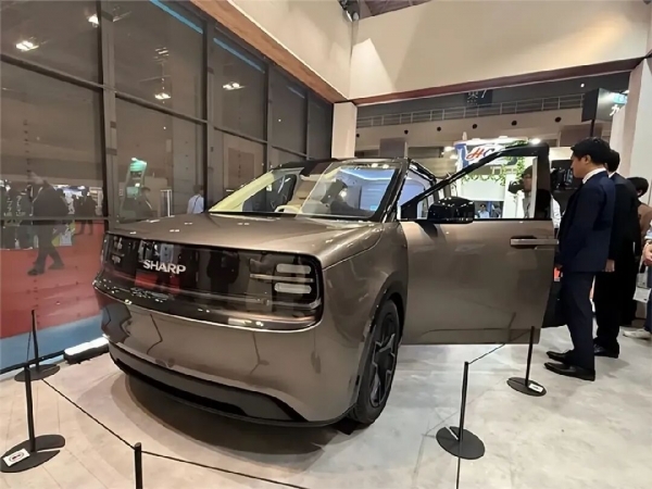 夏普造车:富士康的“借壳”突围与“移动客厅”的豪赌 夏普造车:富士康的“借壳”突围与“移动客厅”的豪赌