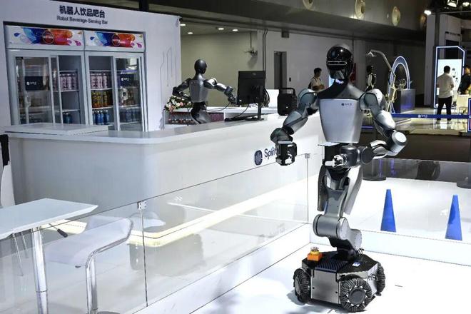 马云、雷军罕见联手，这家公司30天融资30亿元